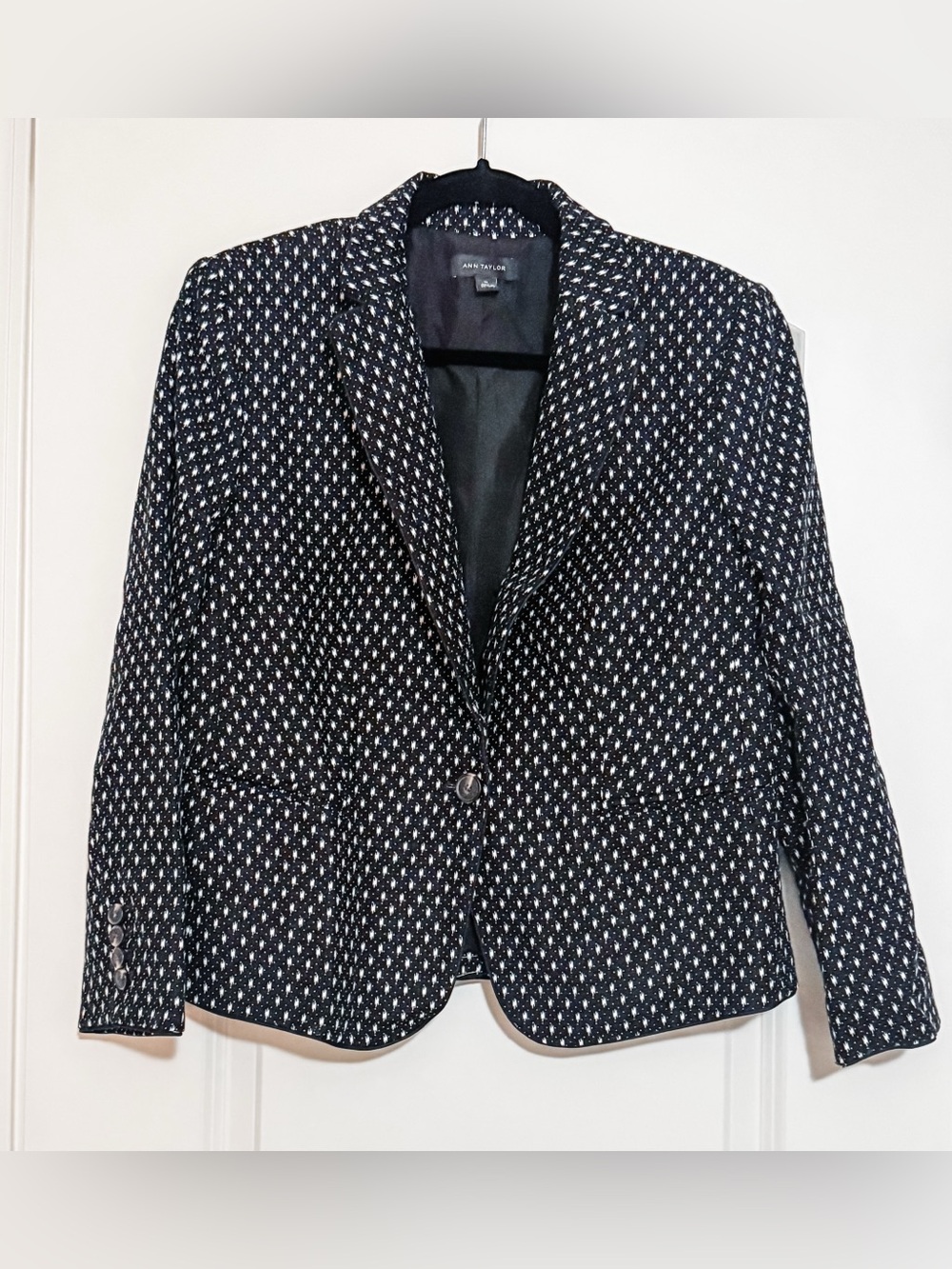 Ann Taylor Black White Blazer Size 10